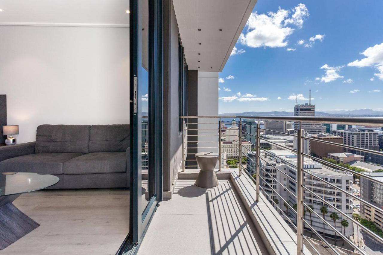 Luxurious 16 On Bree Studio Apartment - Harbour Views Cape Town Exterior photo