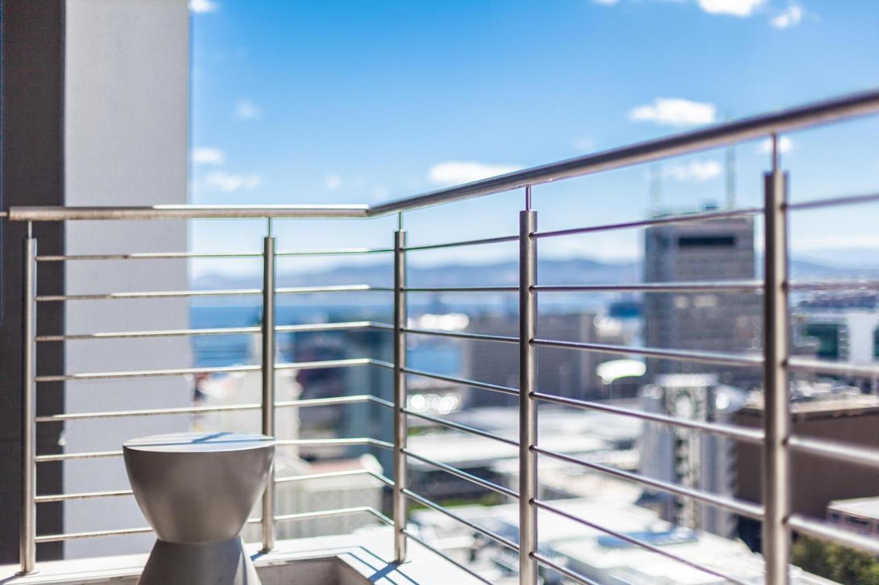 Luxurious 16 On Bree Studio Apartment - Harbour Views Cape Town Exterior photo